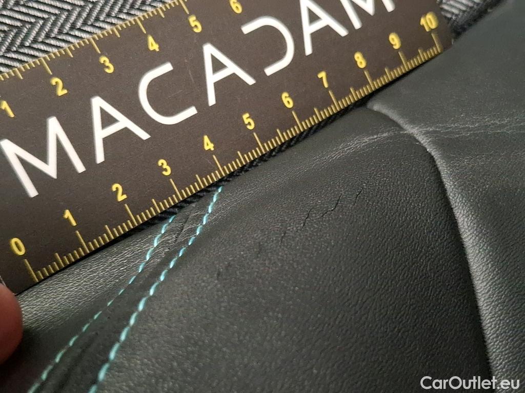  Peugeot  5008 PEUGEOT  / 2020 / 5P / SUV BlueHDi 130 S&S EAT8 Allure #48