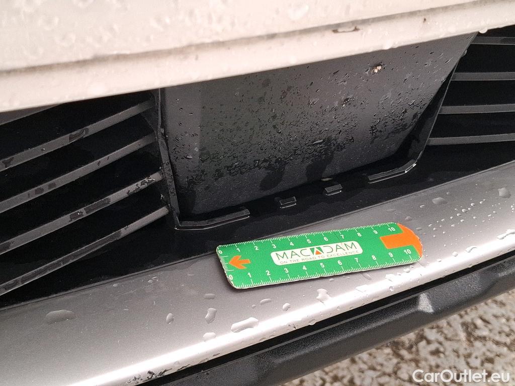  Peugeot  5008  Allure Pack 1.5 HDi 130CV BVM6 7 Sieges E6d #50