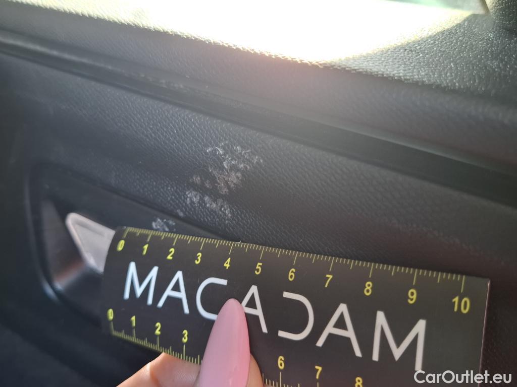  Peugeot  308 PEUGEOT  SW / 2021 / 5P / Break PureTech 130 S&S EAT 8 ALLURE #48