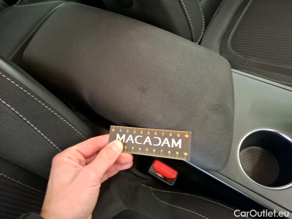  Renault  Megane  IV Grandtour Business 1.5 dCi 115CV BVM6 E6d #31