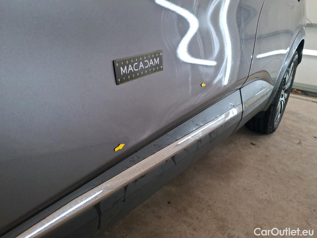  Renault  Captur RENAULT  / 2019 / 5P / SUV Initiale Paris TCe 140 EDC FAP #2