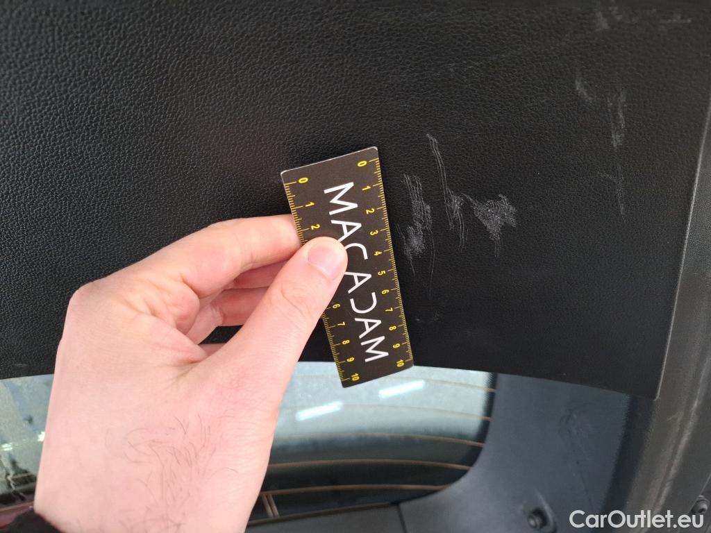  Renault  Captur RENAULT  / 2019 / 5P / SUV Initiale Paris TCe 140 EDC FAP #22