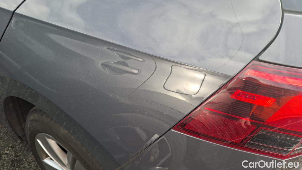  Volkswagen  Golf  VOLKSWAGEN / 2020 / 5P / Berline 2.0 TDI SCR 115 DSG7 Life Busi #19