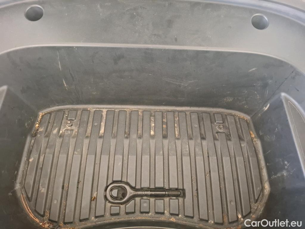  Tesla  Model 3 TESLA  / 2018 / 4P / Berline Grande Autonomie #11