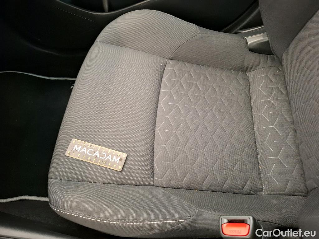  Toyota  Corolla TOYOTA  / 2018 / 5P / Berline Hybride 122h Dynamic Business Beyond Zer #22