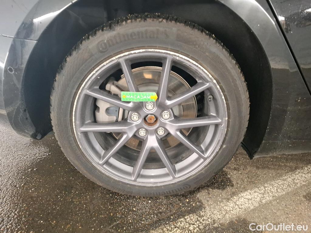  Tesla  Model 3 TESLA  / 2018 / 4P / Berline Grande Autonomie #32