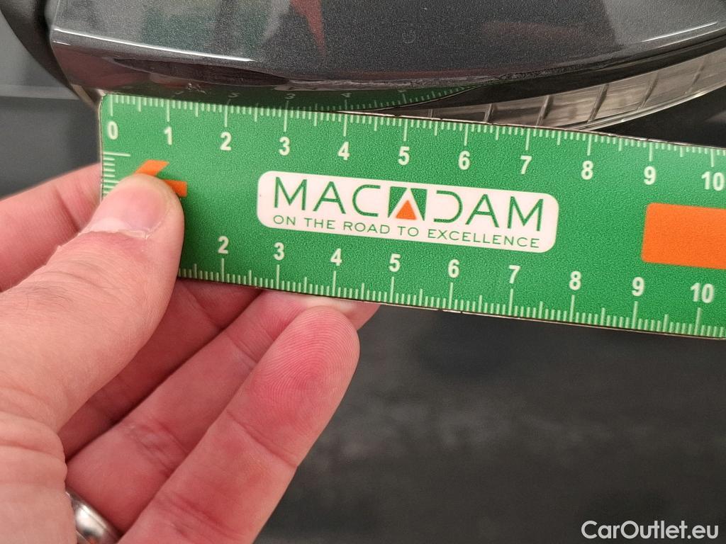  Volkswagen  Golf  VOLKSWAGEN / 2020 / 5P / Berline 2.0 TDI SCR 115 DSG7 Life Busi #15