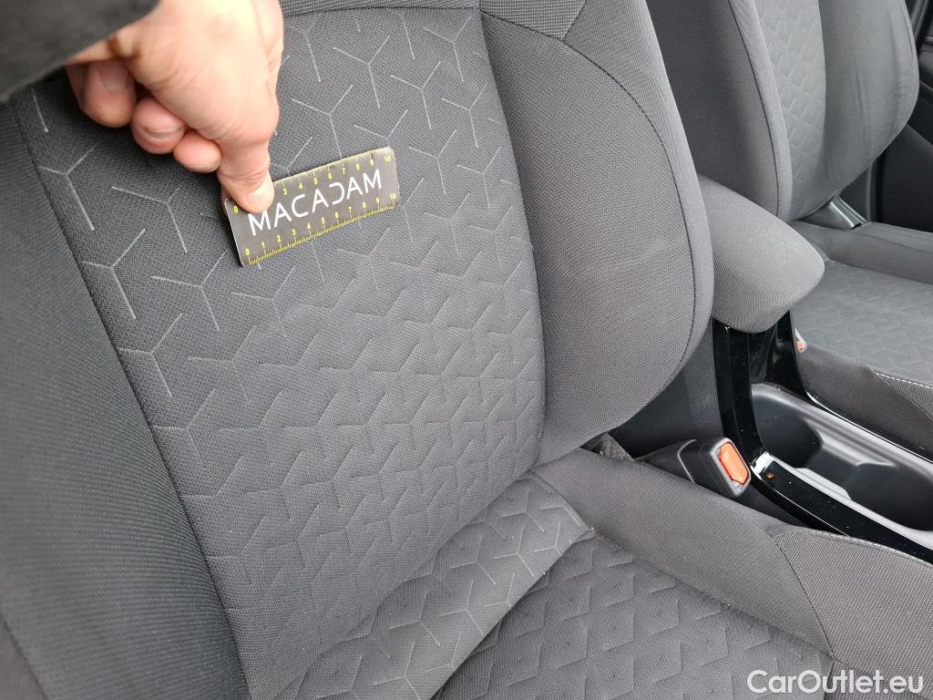  Toyota  Corolla TOYOTA  Touring Sports / 2018 / 5P / Break Hybride 122h Dynamic Business Beyond Zer #18