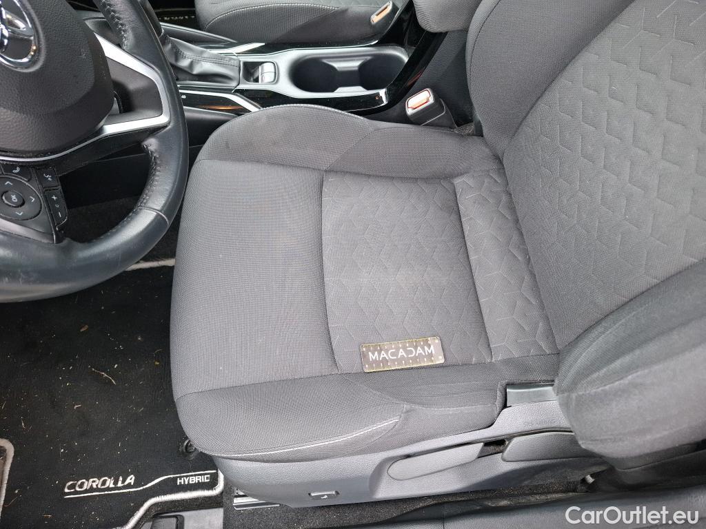  Toyota  Corolla TOYOTA  Touring Sports / 2018 / 5P / Break Hybride 122h Dynamic Business Beyond Zer #14