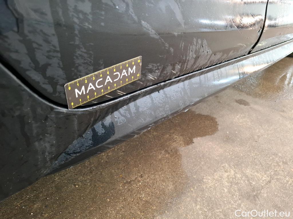  Toyota  Corolla TOYOTA  / 2018 / 5P / Berline Hybride 122h Dynamic Business Beyond Zer #12