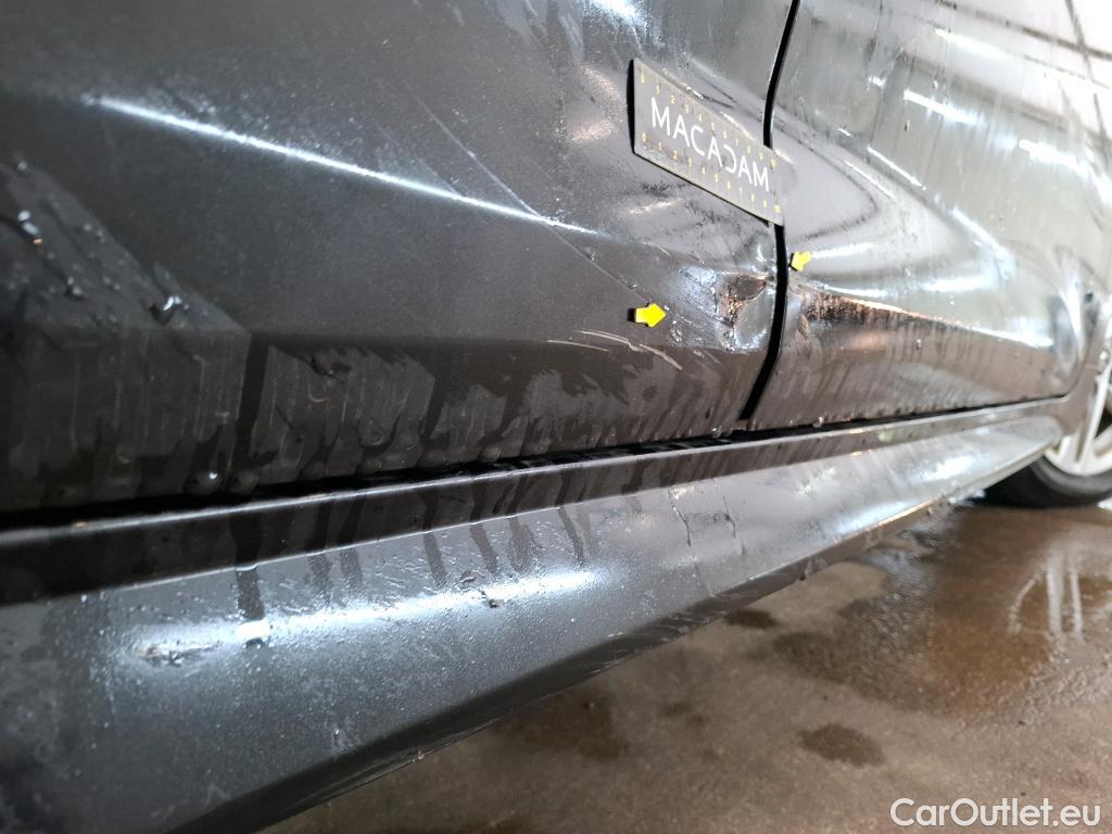  Toyota  Corolla TOYOTA  / 2018 / 5P / Berline Hybride 122h Dynamic Business Beyond Zer #2