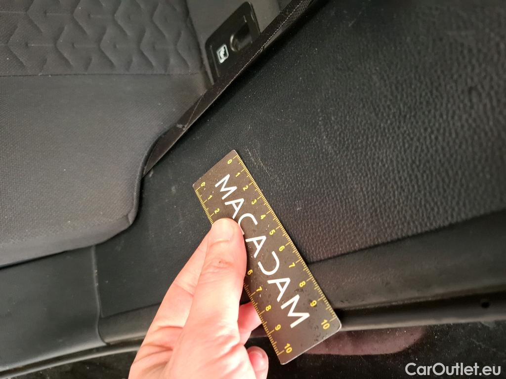  Toyota  Corolla TOYOTA  / 2018 / 5P / Berline Hybride 122h Dynamic Business Beyond Zer #17