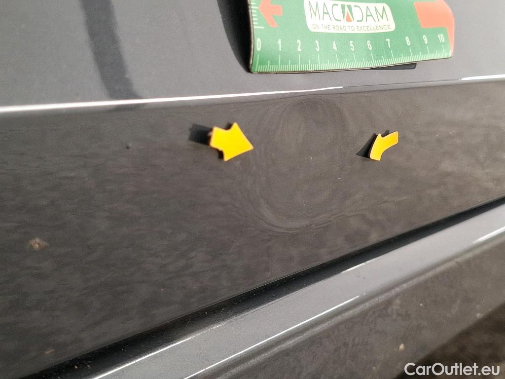  Volkswagen  Golf  VOLKSWAGEN / 2020 / 5P / Berline 2.0 TDI SCR 115 DSG7 Life Busi #2