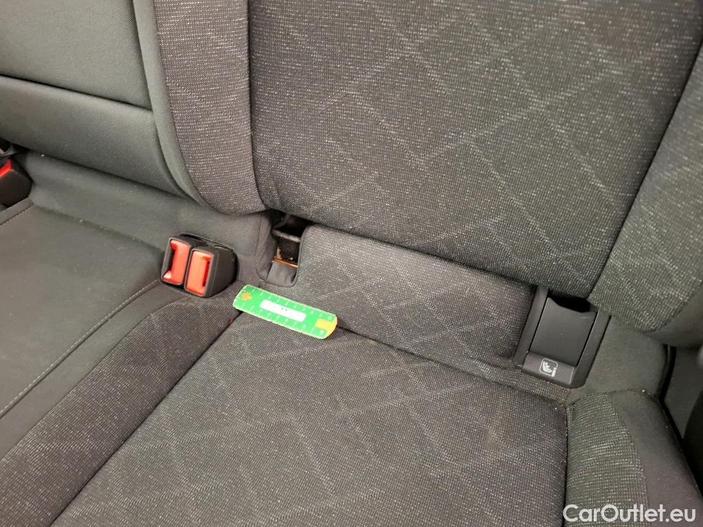  Volkswagen  Golf  VOLKSWAGEN SW  2020  5P  Break 20 TDI SCR 115 DSG7 Life Business #23