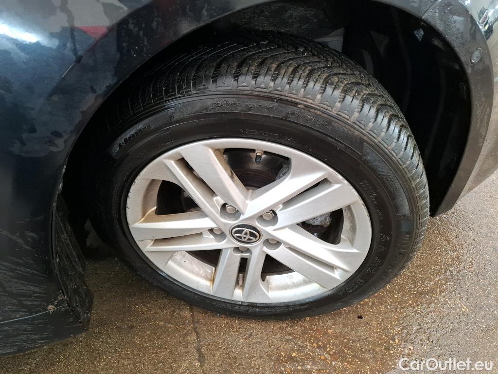  Toyota  Corolla TOYOTA  / 2018 / 5P / Berline Hybride 122h Dynamic Business Beyond Zer #8