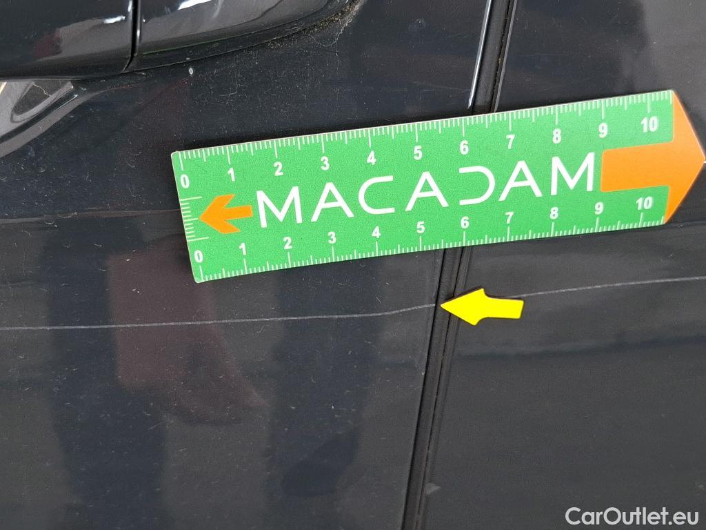  Volkswagen  Golf  VII Berline Confortline Business BMT 2.0 TDI 150CV BVA7 E6dT #18