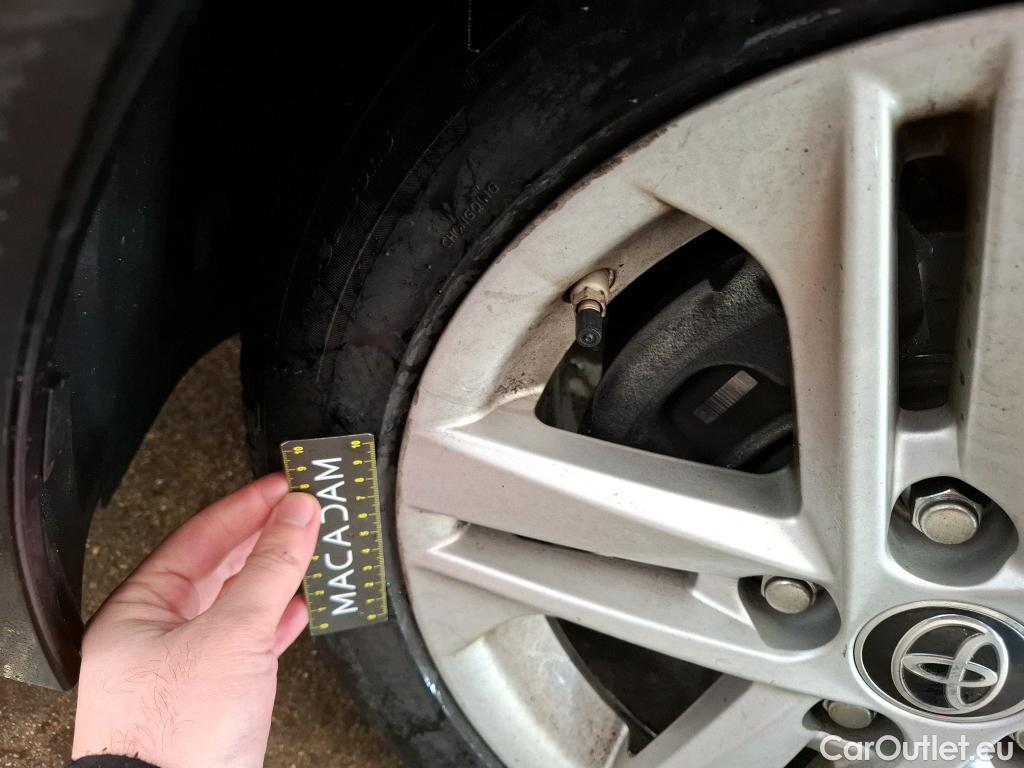  Toyota  Corolla TOYOTA  / 2018 / 5P / Berline Hybride 122h Dynamic Business Beyond Zer #7