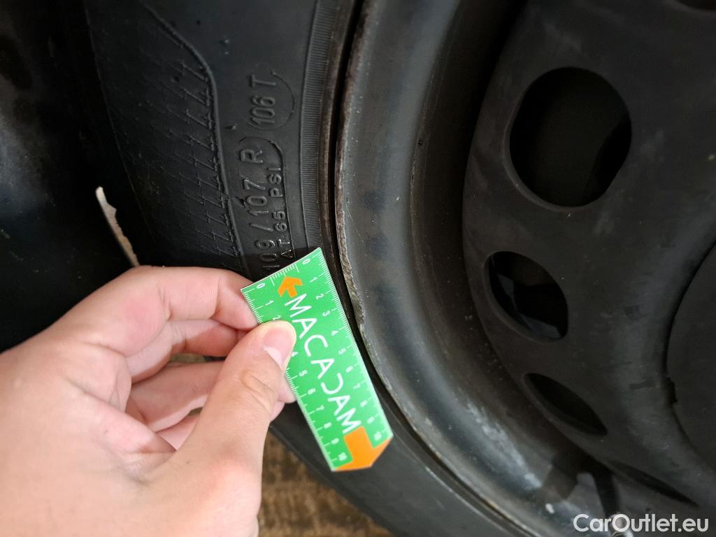  Citroen  Jumpy CITROEN  VU 4p Fourgon Taille M BlueHDi 120 S&S BVM6 Business #48