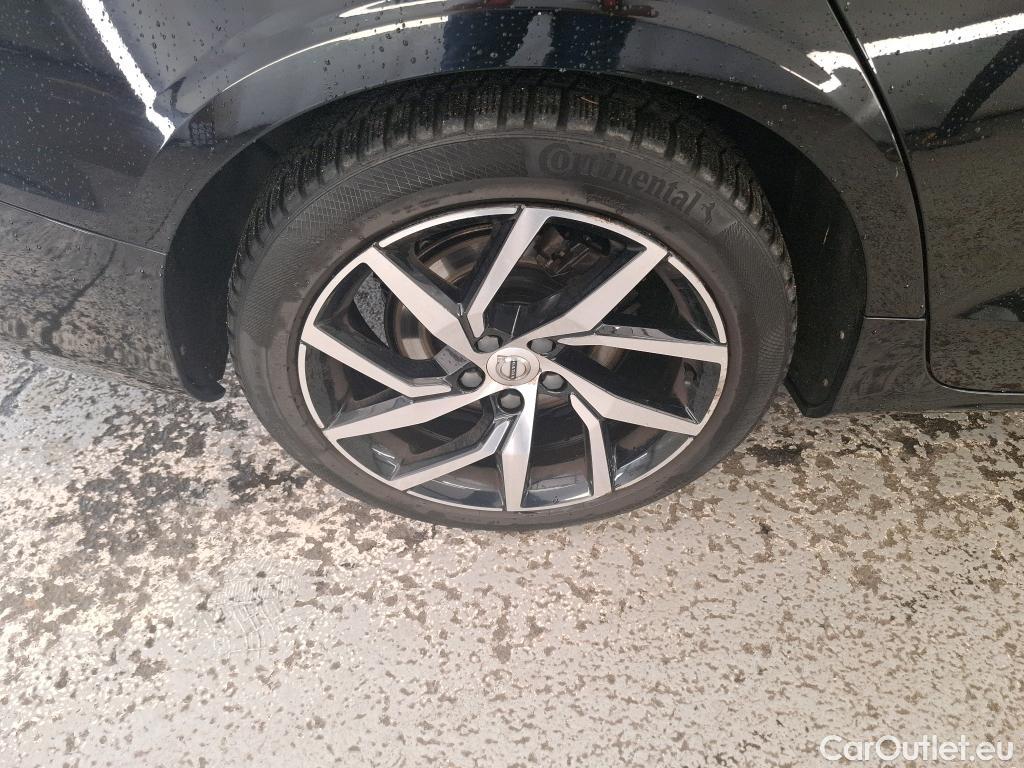  Volvo  V60  Kombi Momentum 2.0 D4 190CV BVA8 E6dT #11