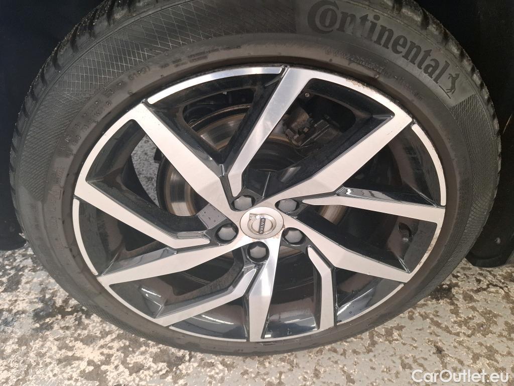  Volvo  V60  Kombi Momentum 2.0 D4 190CV BVA8 E6dT #12