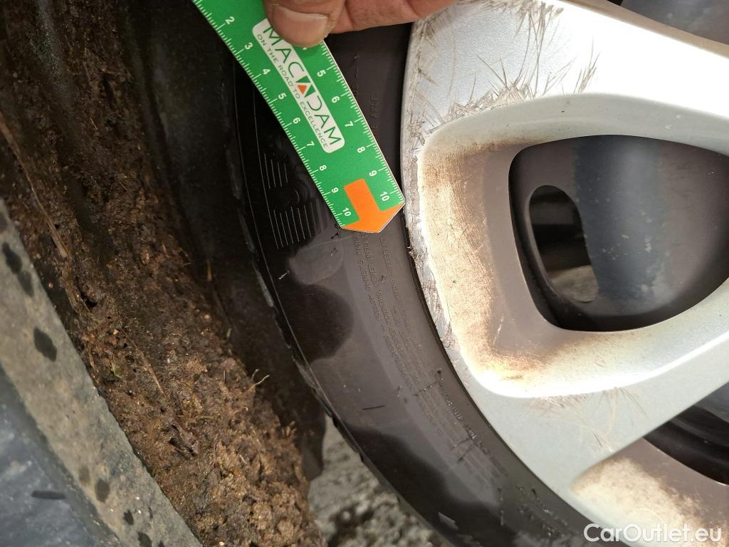  Citroen  C3  Société Feel 1.5 BlueHDI 100CV BVM6 E6d #10