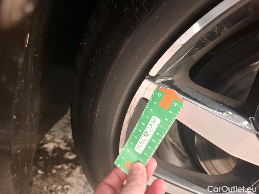  Volvo  V60  Kombi Momentum 2.0 D4 190CV BVA8 E6dT #20