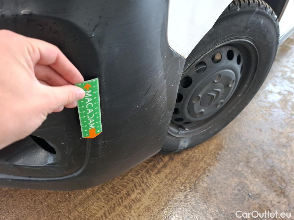  Citroen  Jumpy CITROEN  VU 4p Fourgon Taille M BlueHDi 120 S&S BVM6 Business #25