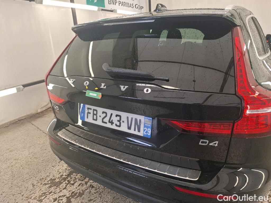  Volvo  V60  Kombi Momentum 2.0 D4 190CV BVA8 E6dT #1
