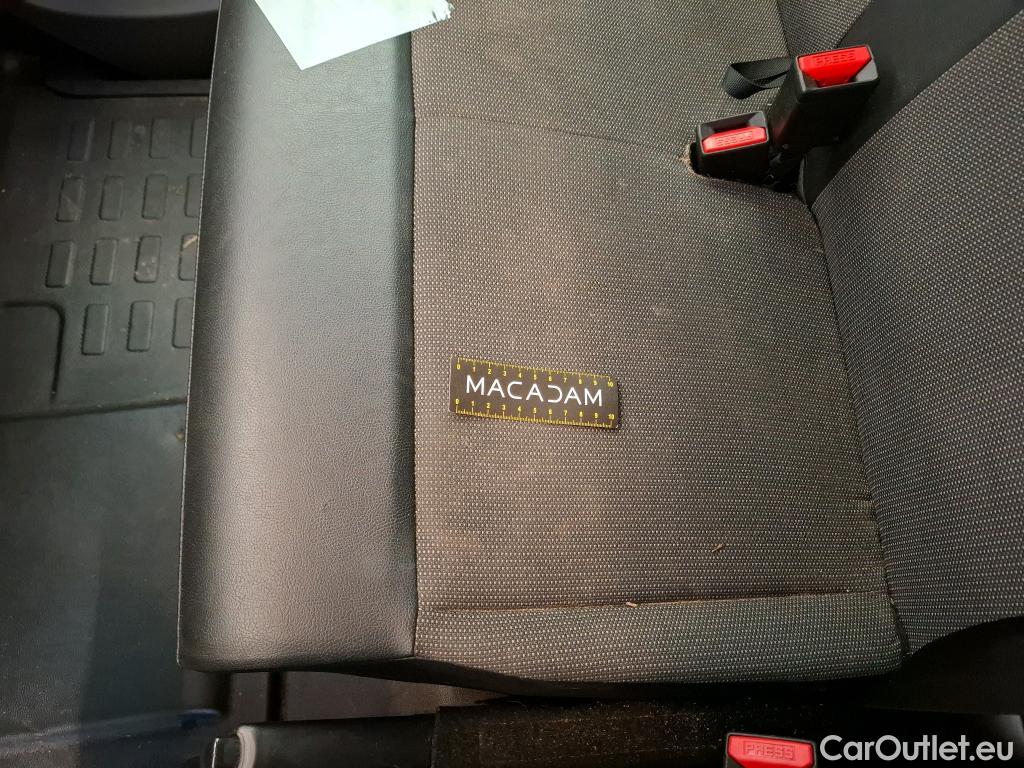  Opel  Vivaro OPEL  / 2019 / 4P / Fourgon tôlé 1.5 Diesel 120 L2 PACK BUSINESS #8