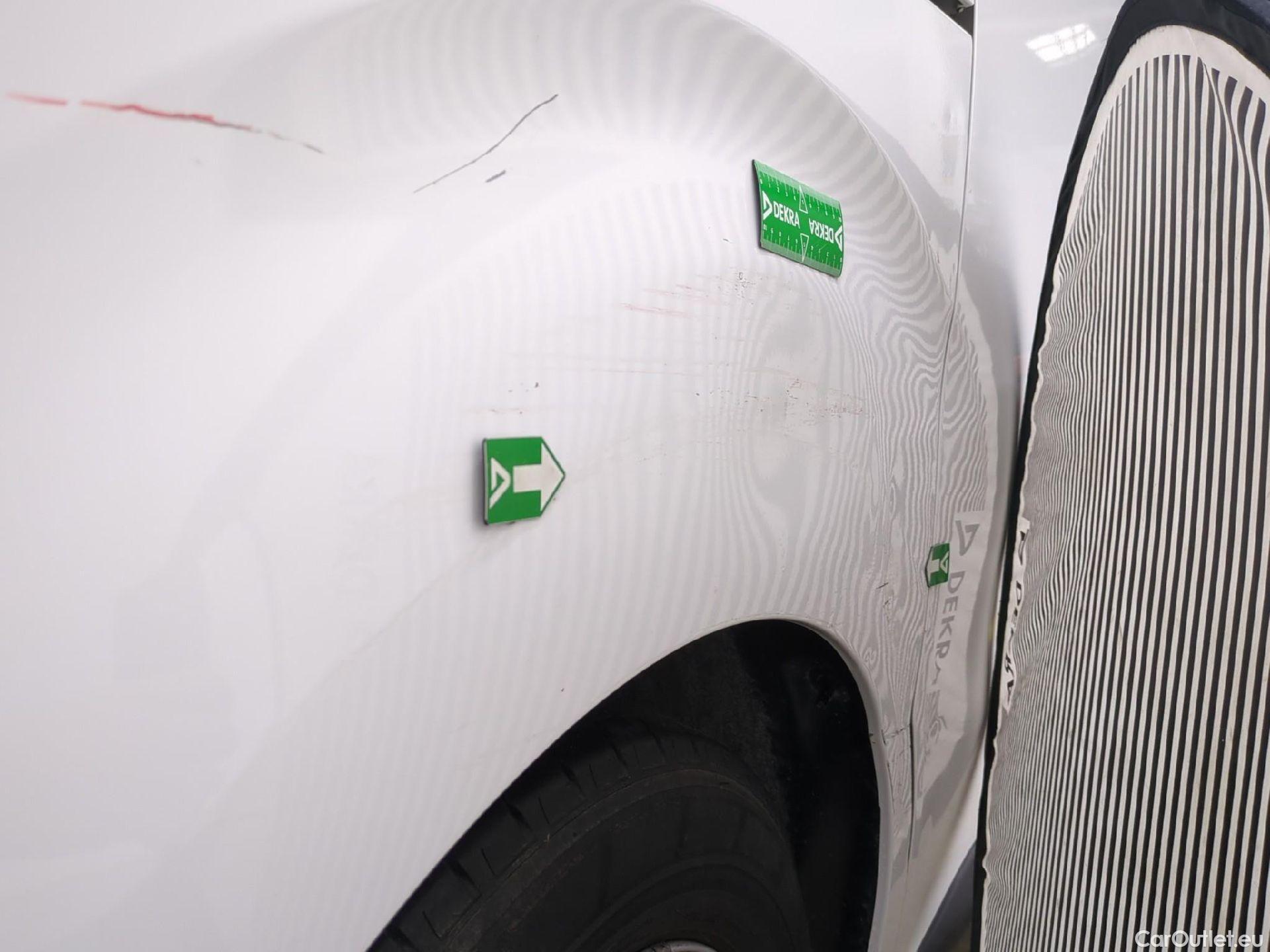  Peugeot  Expert  Fourgon Urban Compact 2.0 HDi 120CV BVA8 E6dT #31