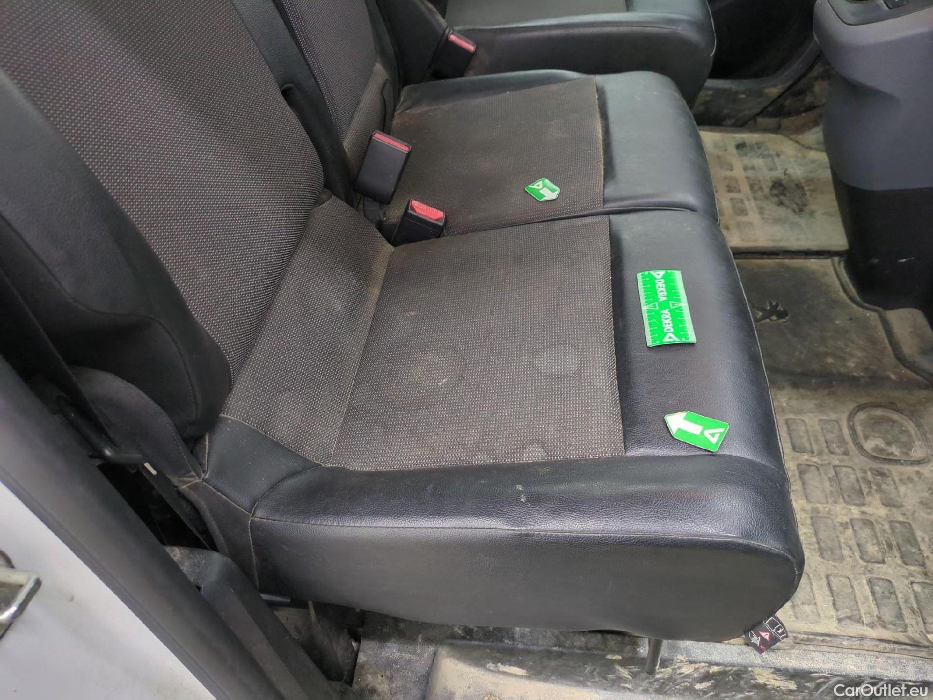  Peugeot  Expert  Fourgon Urban Compact 2.0 HDi 120CV BVA8 E6dT #8