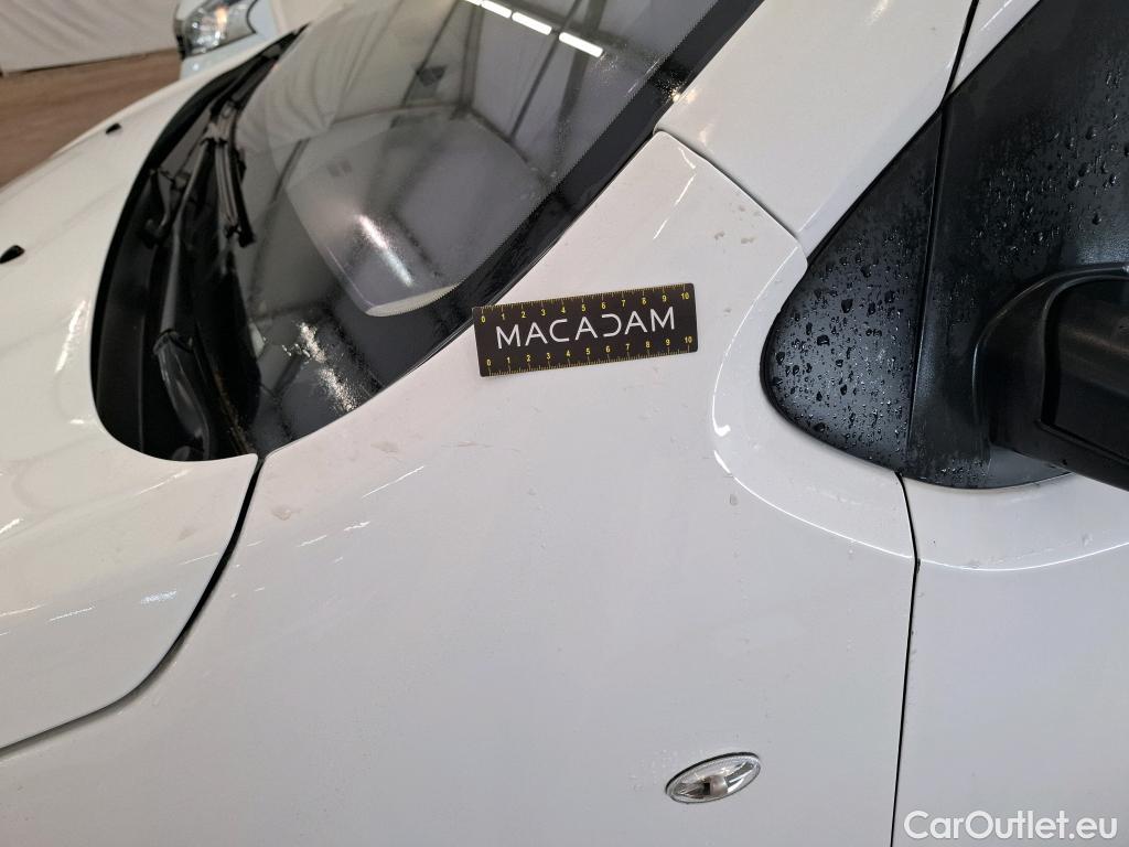  Opel  Vivaro OPEL  / 2019 / 4P / Fourgon tôlé 1.5 Diesel 120 L2 PACK BUSINESS #13