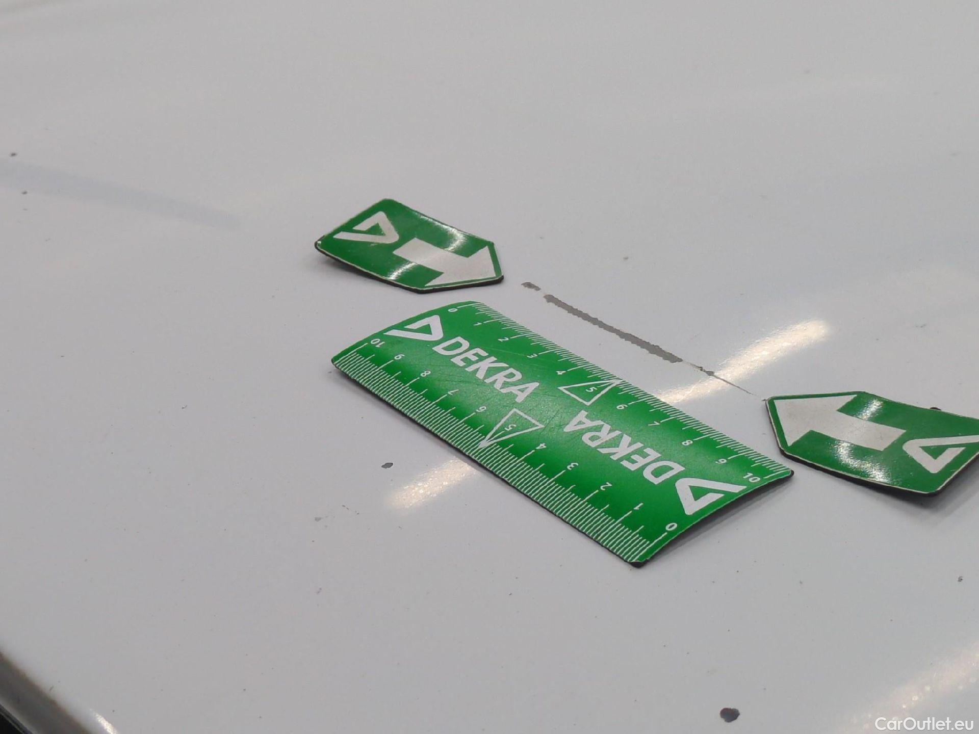  Peugeot  Expert  Fourgon Urban Compact 2.0 HDi 120CV BVA8 E6dT #73