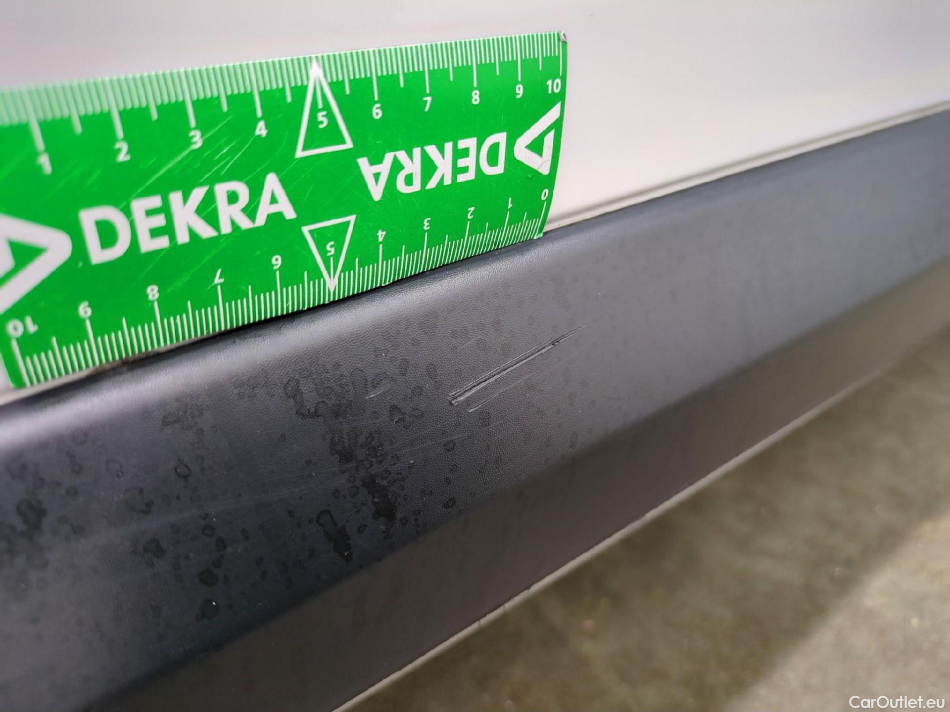  Peugeot  Expert  Fourgon Urban Compact 2.0 HDi 120CV BVA8 E6dT #40