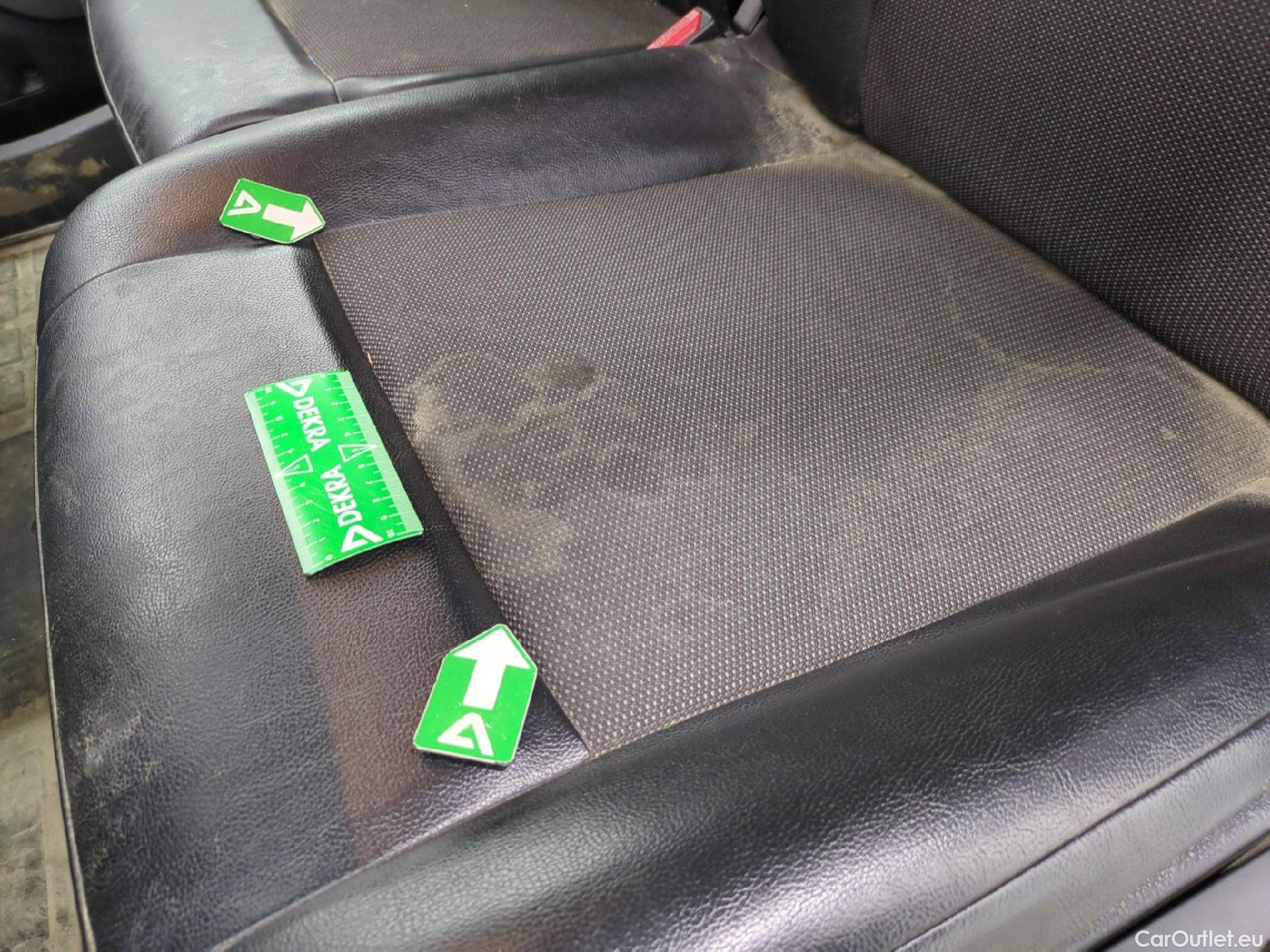  Peugeot  Expert  Fourgon Urban Compact 2.0 HDi 120CV BVA8 E6dT #6