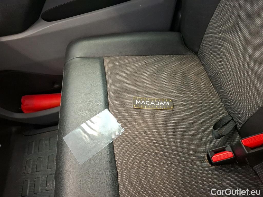  Opel  Vivaro OPEL  / 2019 / 4P / Fourgon tôlé 1.5 Diesel 120 L2 PACK BUSINESS #9