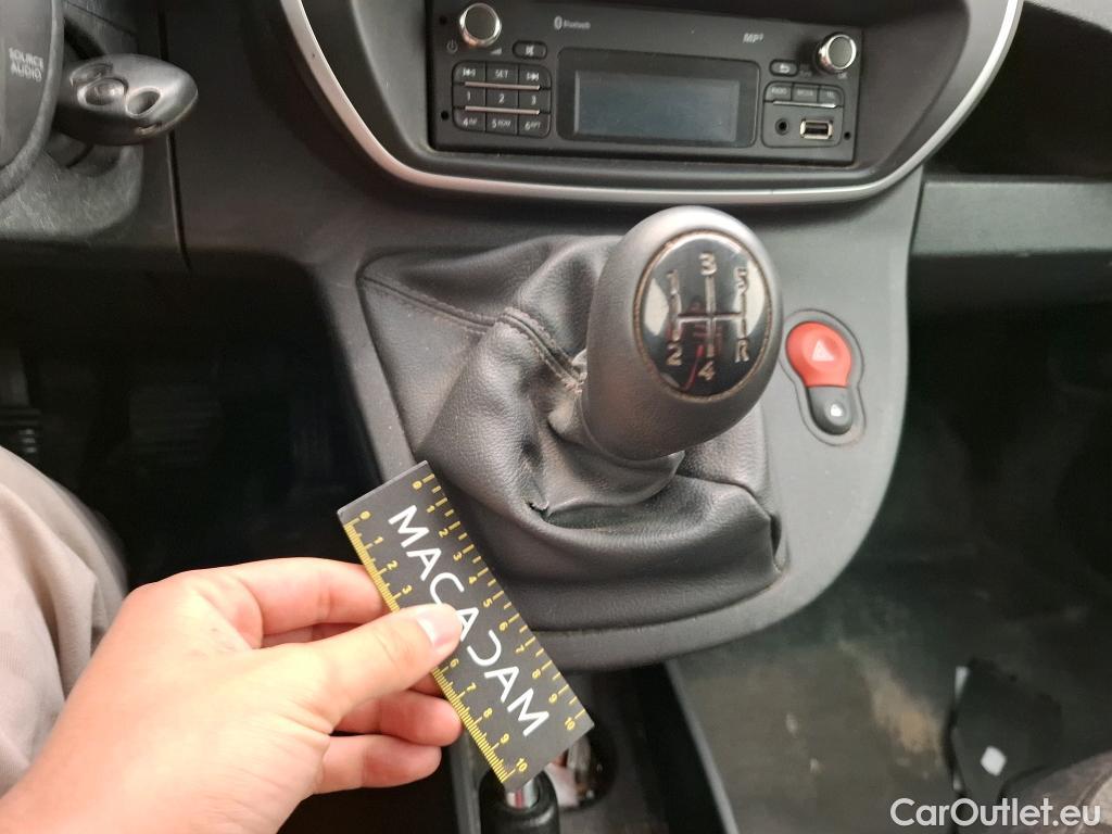  Renault  Kangoo  Express Grand Confort (L1) 1.5 dCi 90CV BVM5 E6 #42