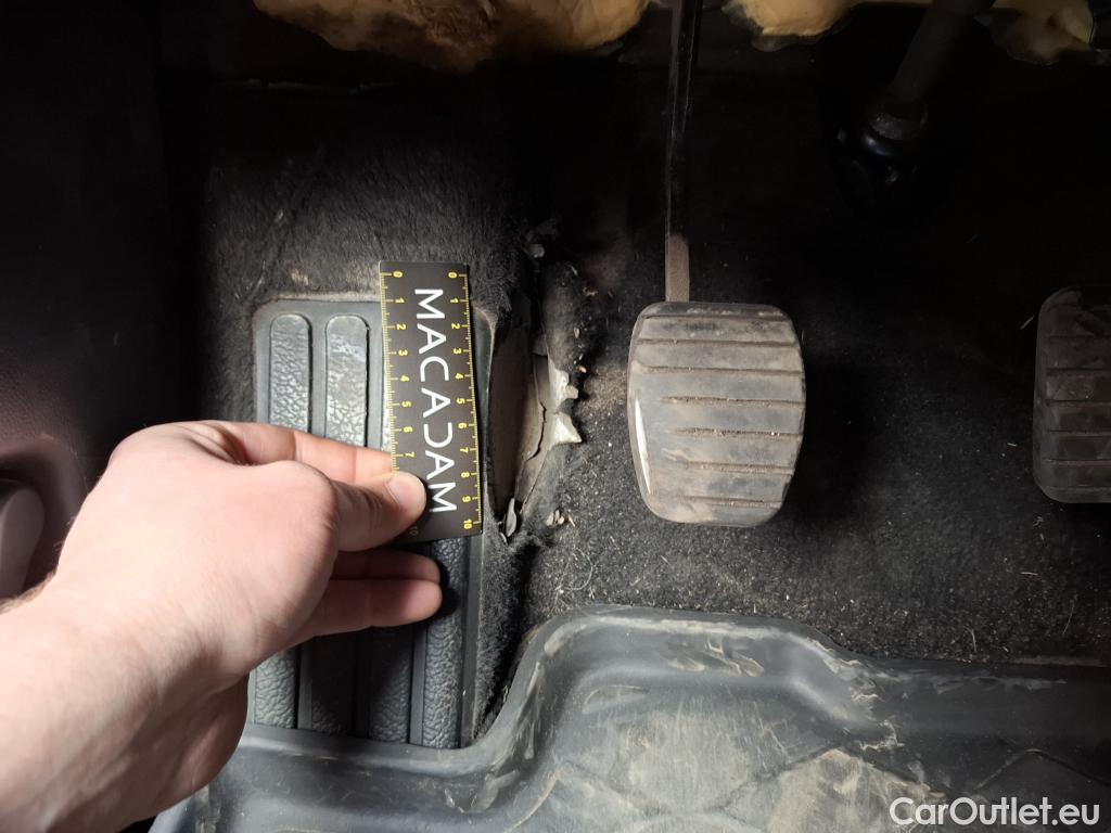  Renault  Clio  IV Air 1.5 dCi 75CV BVM5 E6 #53