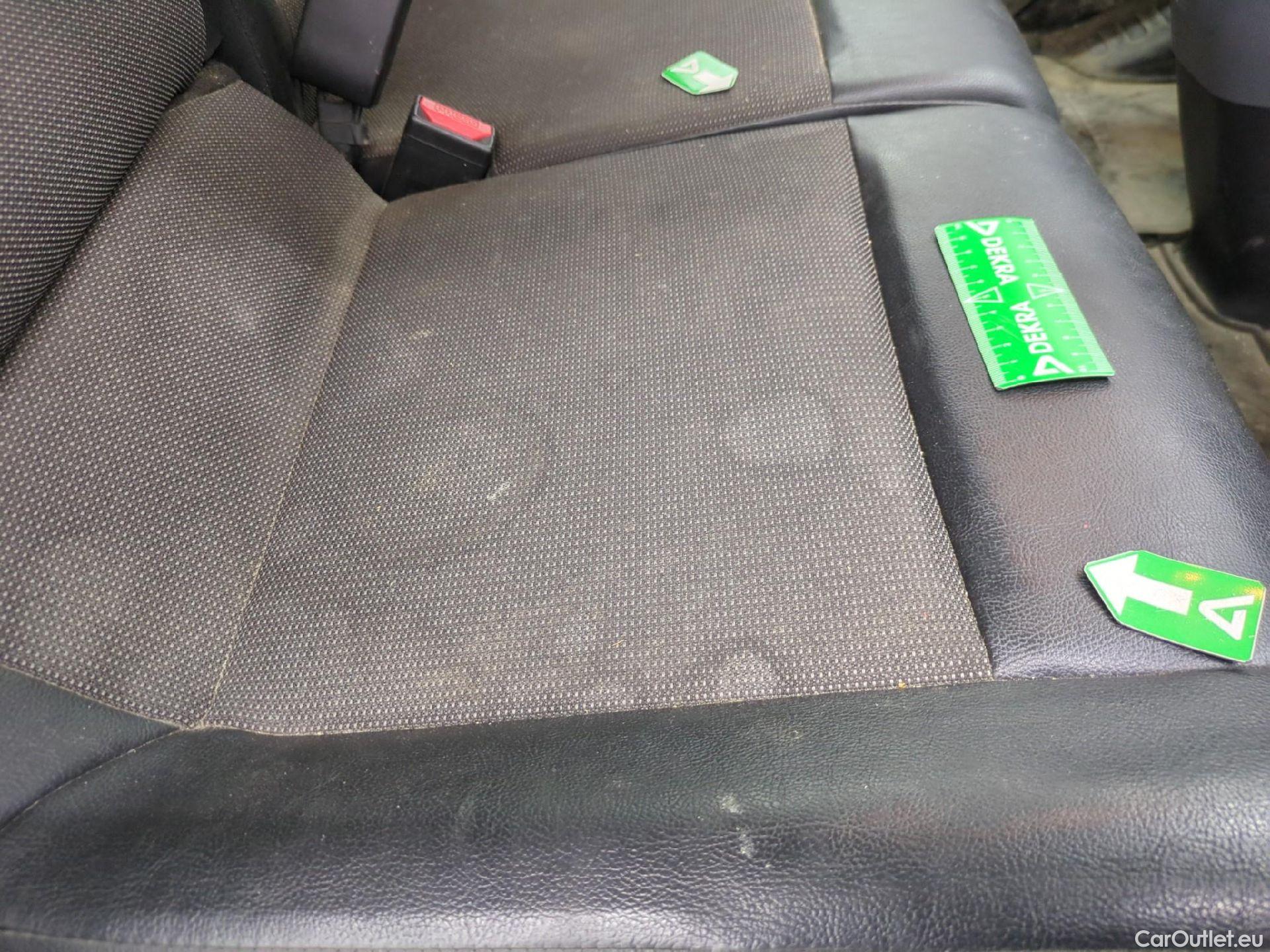  Peugeot  Expert  Fourgon Urban Compact 2.0 HDi 120CV BVA8 E6dT #9