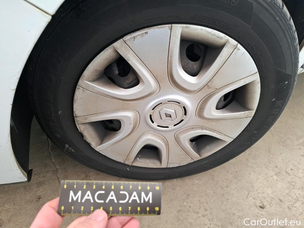  Renault  Clio  IV Air 1.5 dCi 75CV BVM5 E6 #64