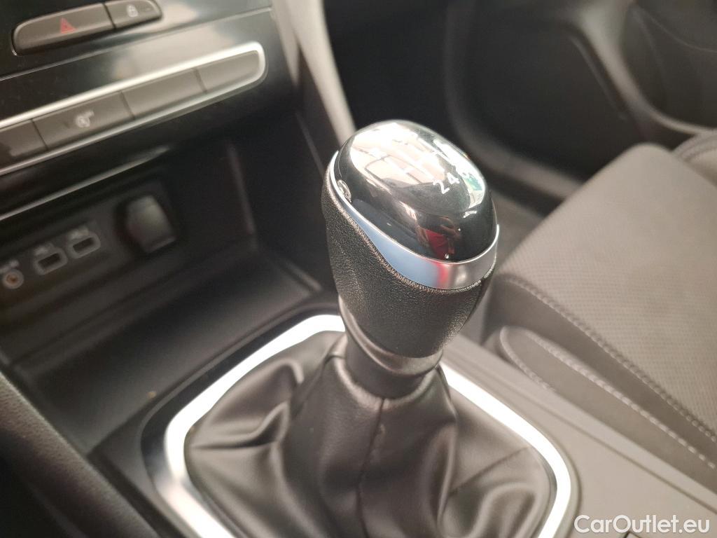  Renault  Megane RENAULT Mégane Société / 2020 / 5P / Berline Air Nav réversible Blue dCi 115 - 21N #4