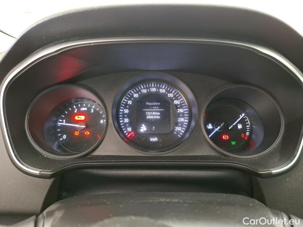  Renault  Megane  IV Berline 5pt. Société Air Nav 1.5 dCi 90CV BVM6 E6 #64