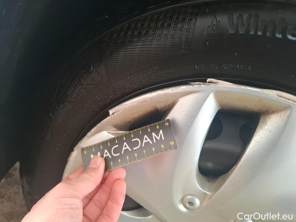  Renault  Megane  III Berline 5pt. Société Air 1.5 dCi 110CV BVM6 E5 #35