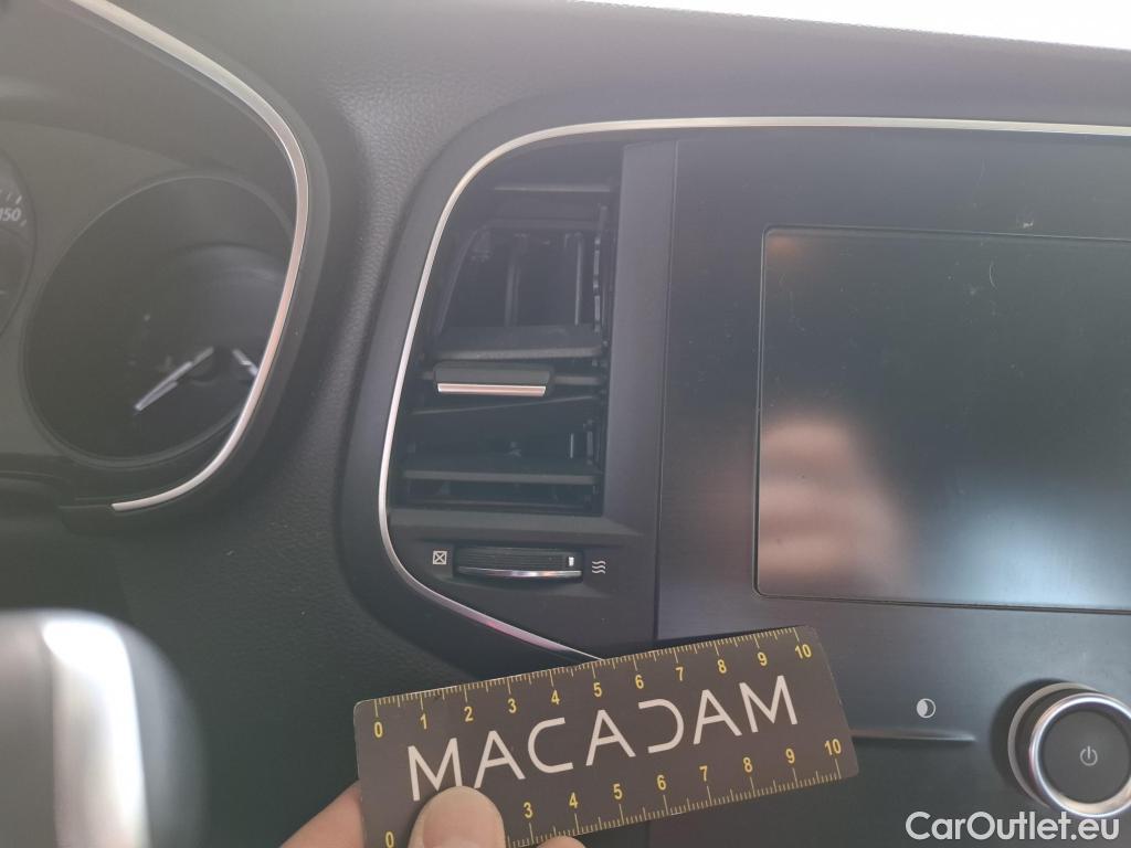  Renault  Megane  IV Berline 5pt. Société Air Nav 1.5 dCi 90CV BVM6 E6 #31