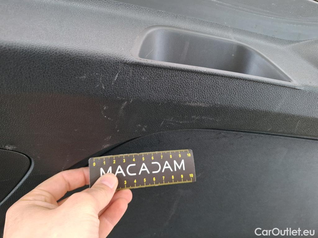  Renault  Megane  IV Berline 5pt. Société Air Nav 1.5 dCi 90CV BVM6 E6 #36