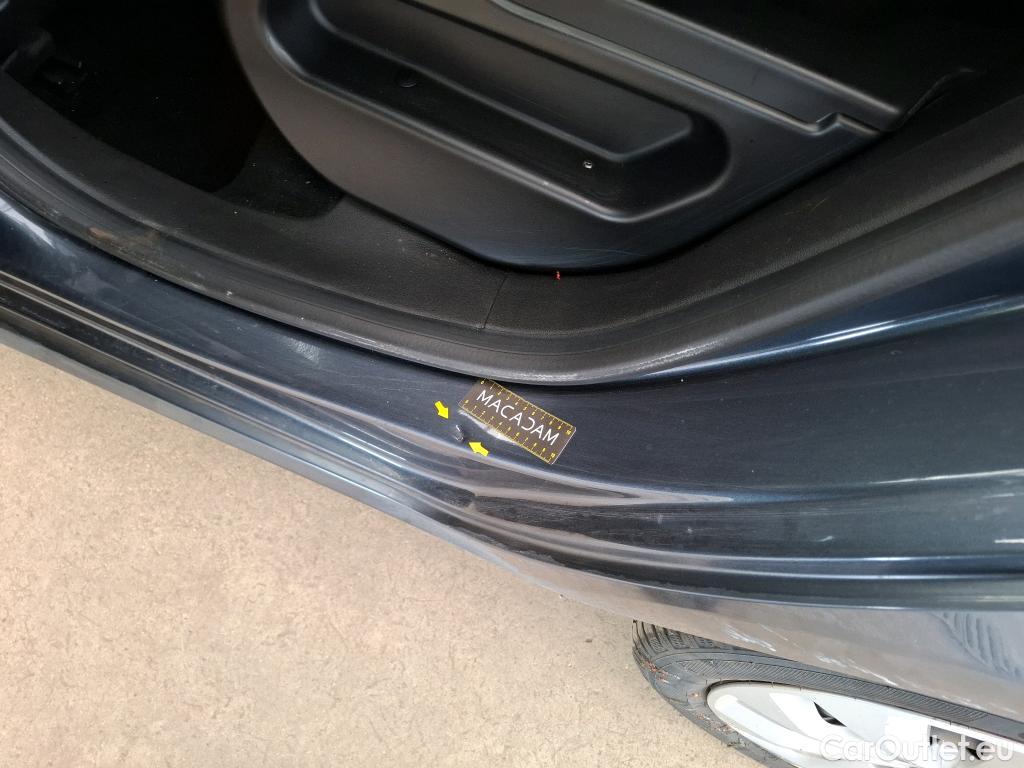  Renault  Megane  IV Berline 5pt. Société Air Nav 1.5 dCi 90CV BVM6 E6 #45