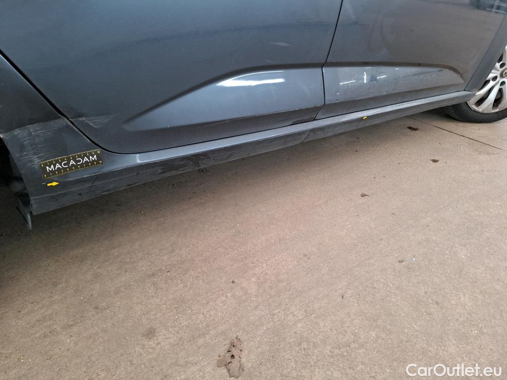  Renault  Megane  IV Berline 5pt. Société Air Nav 1.5 dCi 90CV BVM6 E6 #29