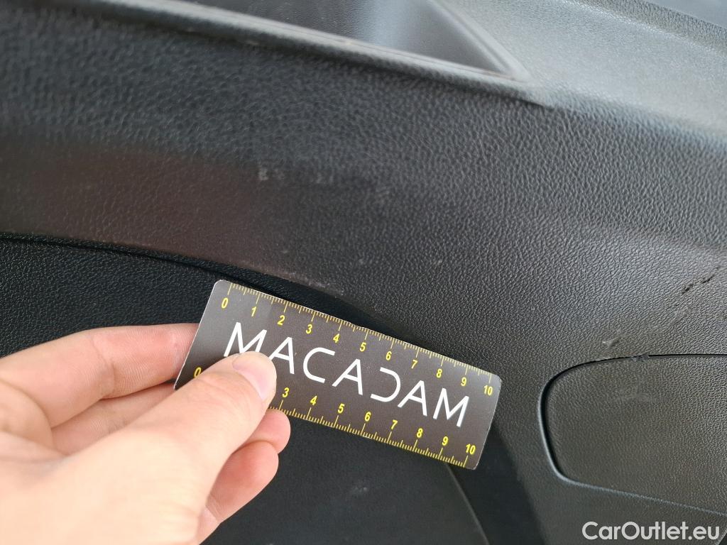  Renault  Megane  IV Berline 5pt. Société Air Nav 1.5 dCi 90CV BVM6 E6 #42