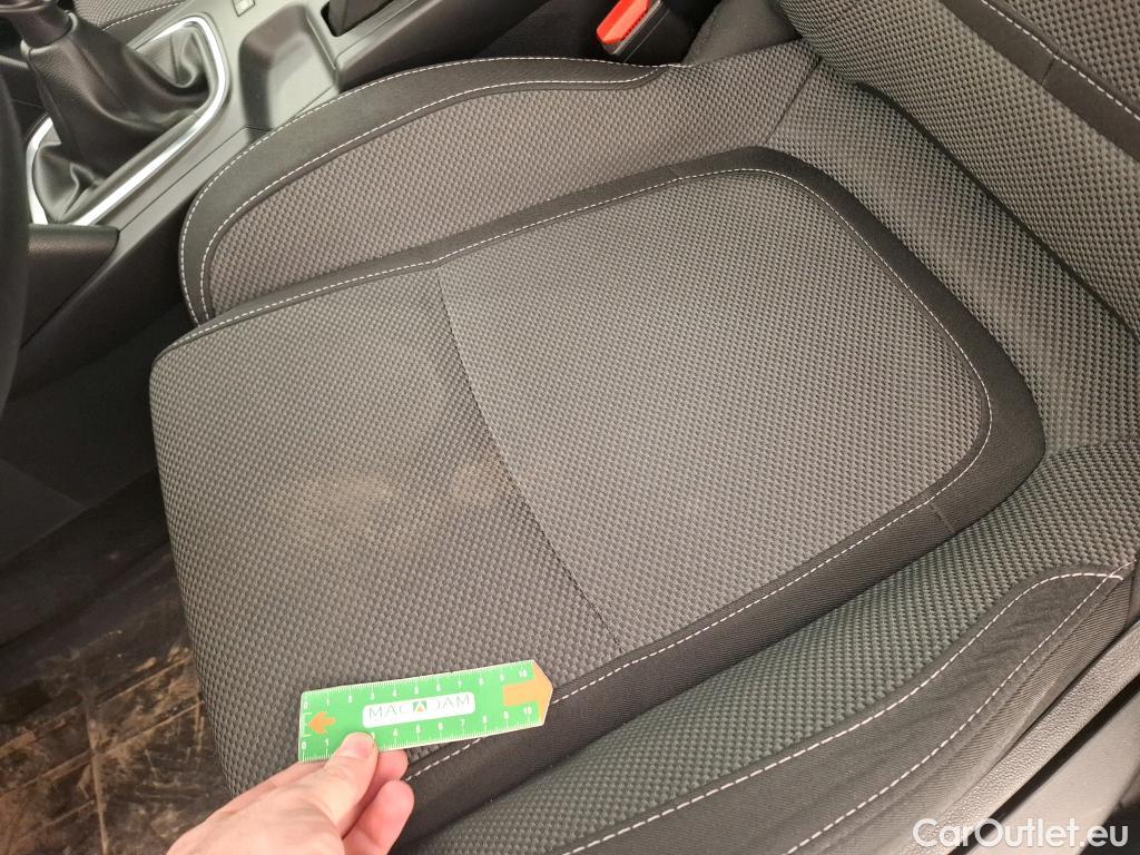  Renault  Megane RENAULT Mégane Société / 2020 / 5P / Berline Air Nav réversible Blue dCi 115 - 21N #10