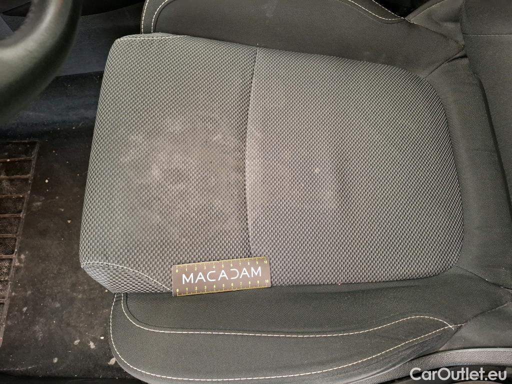  Renault  Megane  IV Berline 5pt. Société Air Nav 1.5 dCi 90CV BVM6 E6 #60